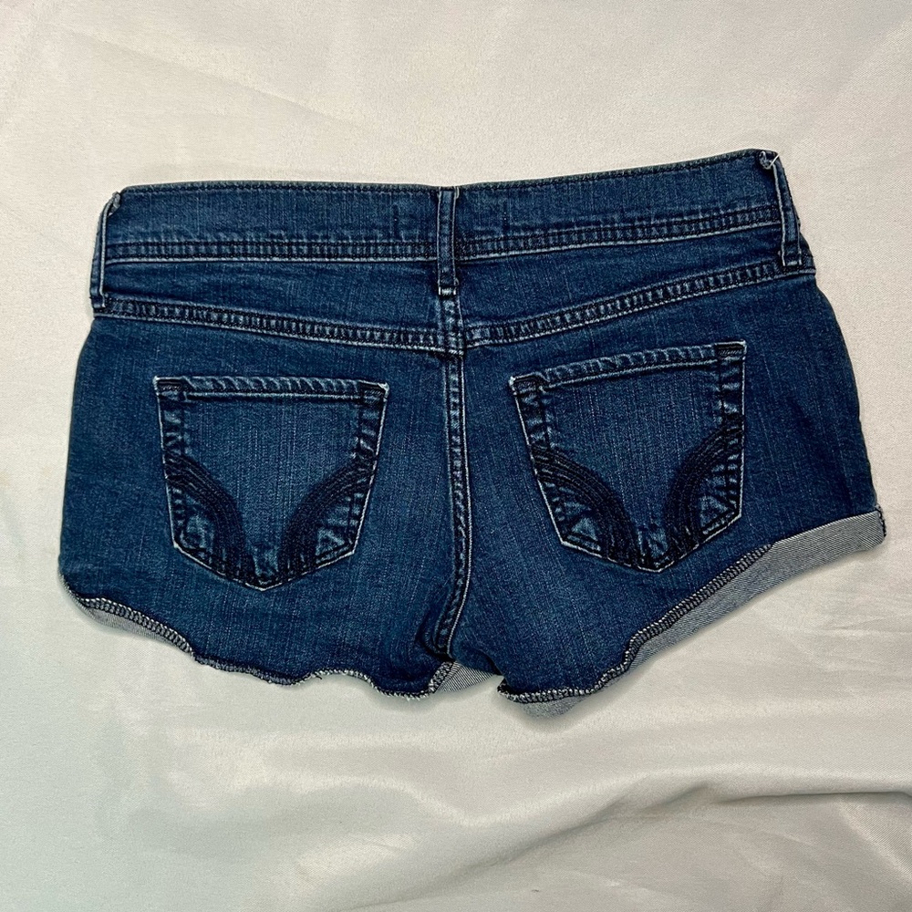 Hollister Denim Shorts - size 3 - Picture 5 of 8